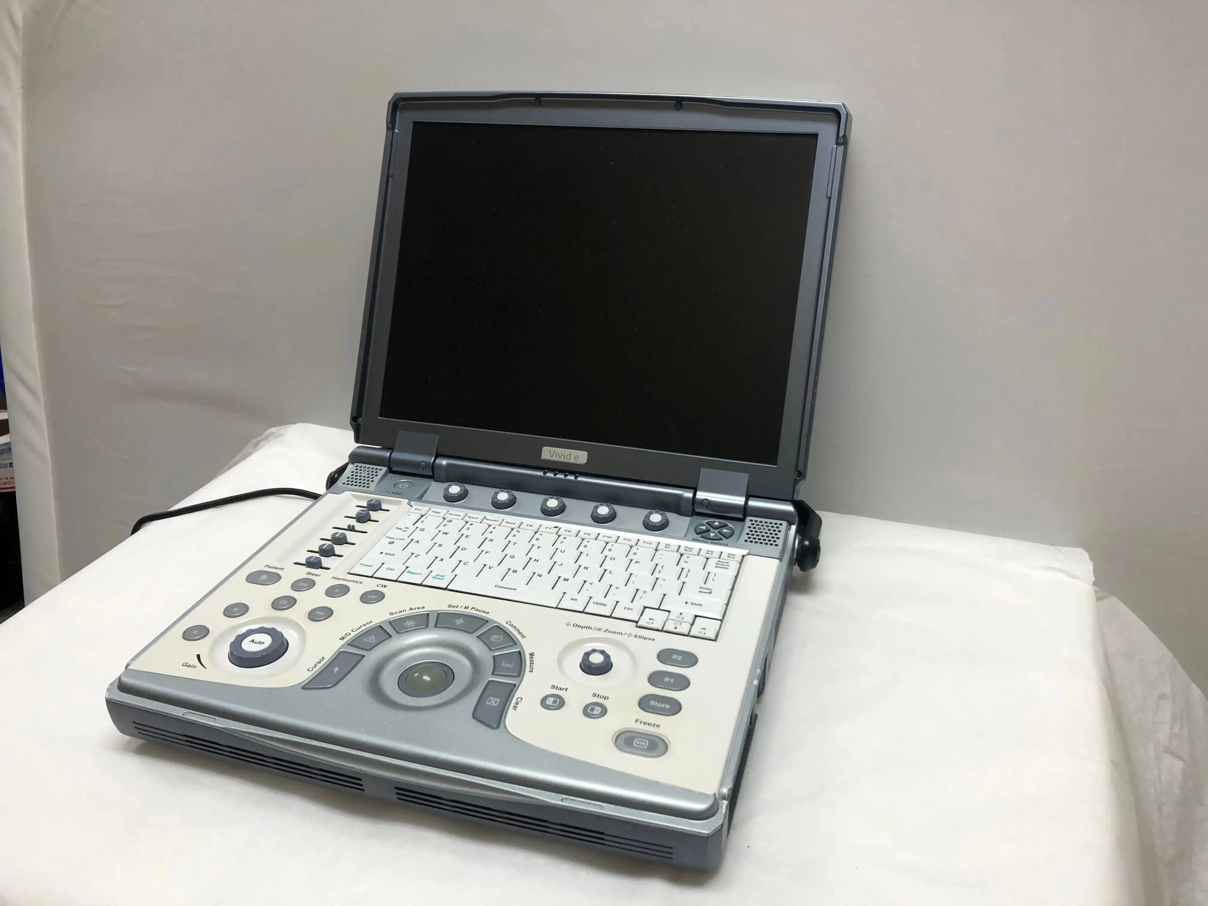 Used GE Vivid E With Phased Array and Linear Probes